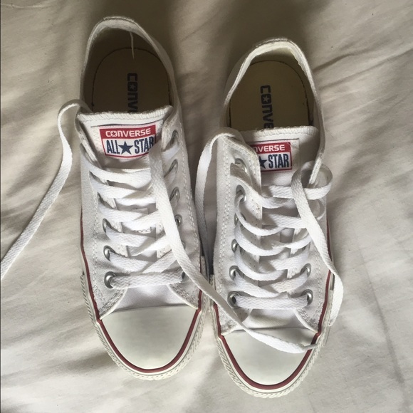 White Converse Chuck Taylor all-stars