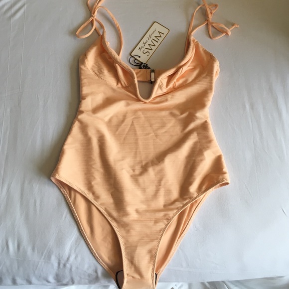 ❌SOLD❌ For Love and Lemons One Piece Swimsuit - Picture 3 of 4