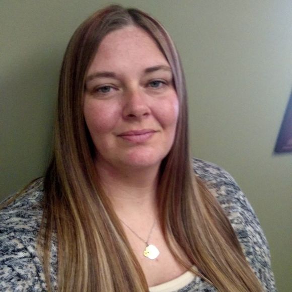 Meet your Posher, Alicia