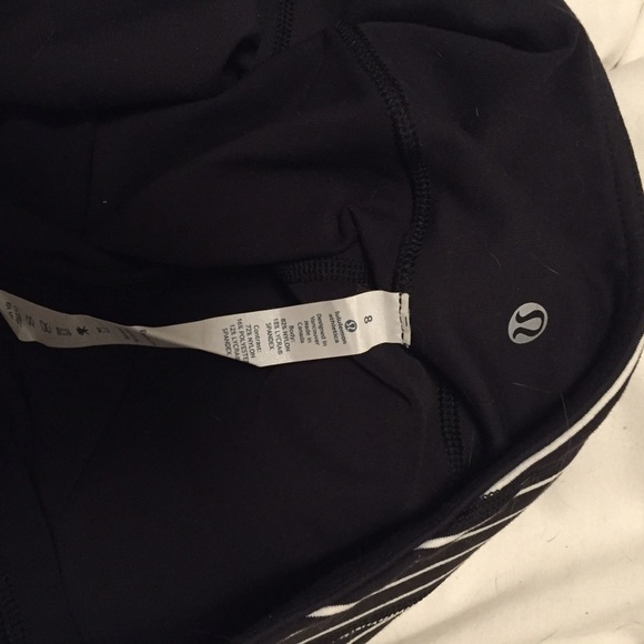 ❗️SOLD❗️Lululemon reversible wunder under size 8 - Picture 3 of 4