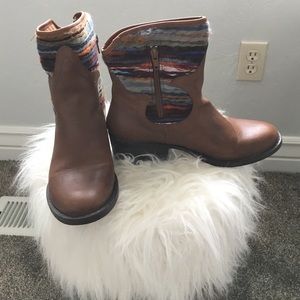 Women's boots