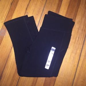 Forever21 Activewear Capri Leggings