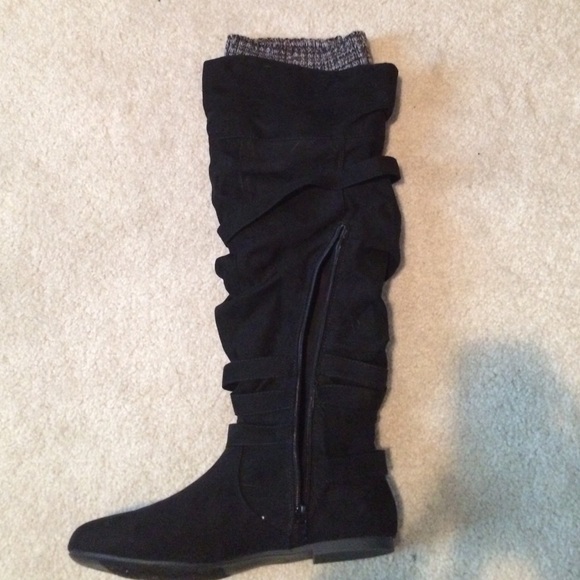 Boots - Picture 2 of 2