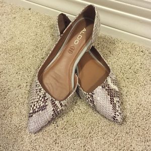 Aldo snake skin pointed toe flats