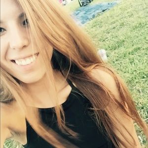 Meet your Posher, Brenna