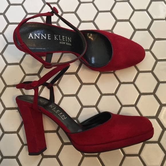 Suede heels