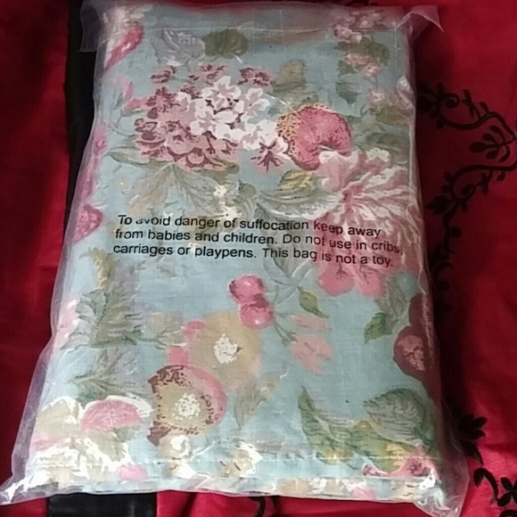 King flora bedskirt