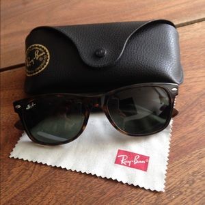 Ray-Ban New Wayfarer Sunglasses