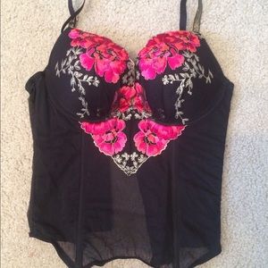 Beautiful VS laced detail corset!