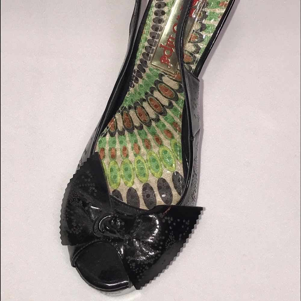 NEW Heels with wooden stilletos, great for dancing