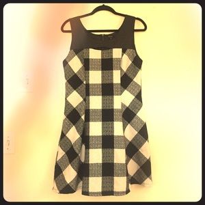 One use. Needs new home and night out on the town!