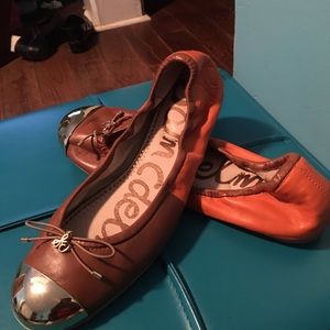 Super cute ballerina flats.