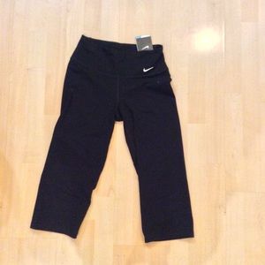 Nike Black Dri-Fit Legging/Capri NWT