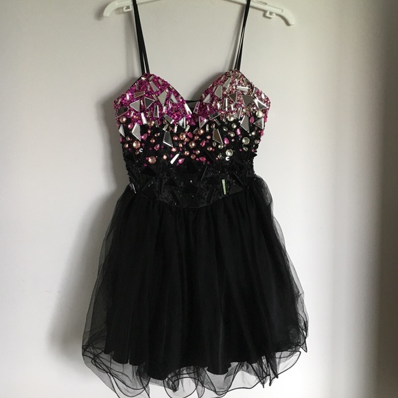 Dave and Johnny- Black and Pink Dress