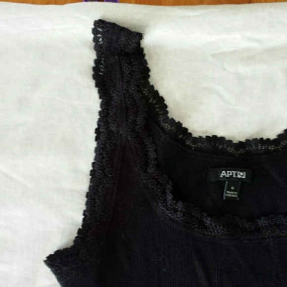 !!bundle!black tank w/Royal Bones skater shorts - Picture 2 of 3