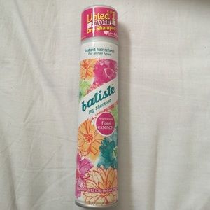 Batiste dry shampoo