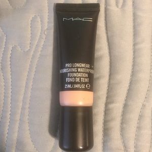 MAC pro long wear waterproof foundation  NC35