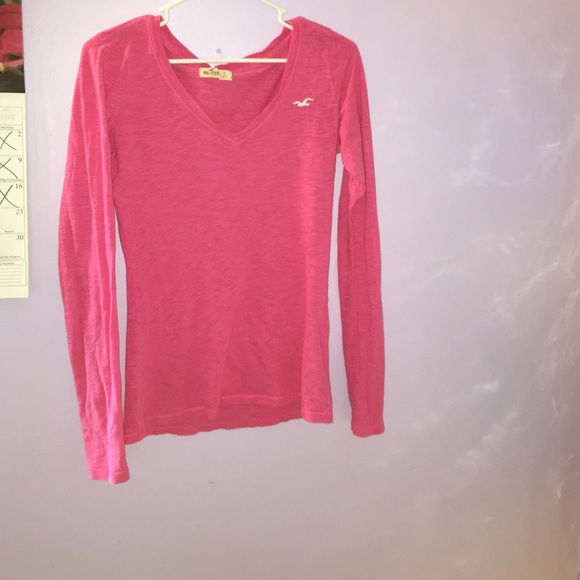 Long sleeve pink v neck from Hollister