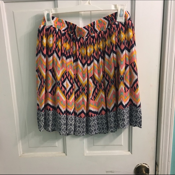 Xhilaration tribal colorful summer skirt
