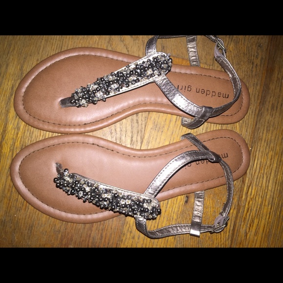 SM Thong Sandals