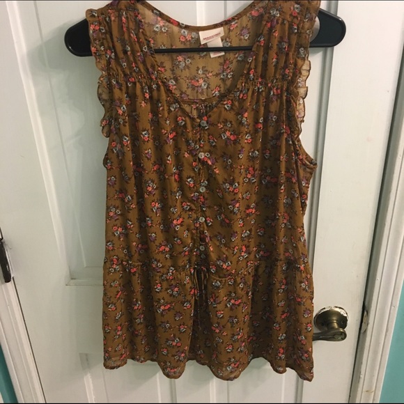 Xhilaration floral button up peplum top