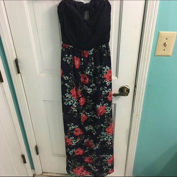 Strapless Floral maxi with back cutout