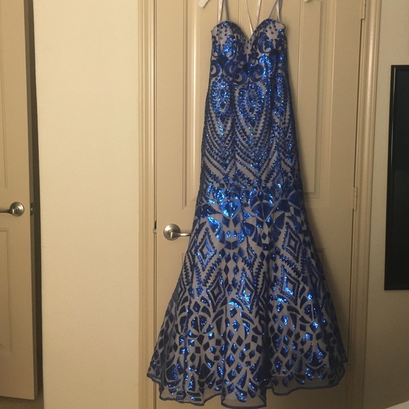 Blue prom dress