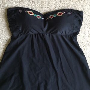 Black Jessica Simpson tankini top