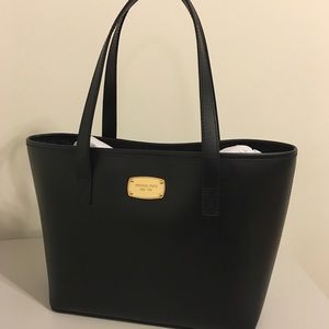 Michael Kors Jet Set Travel Tote