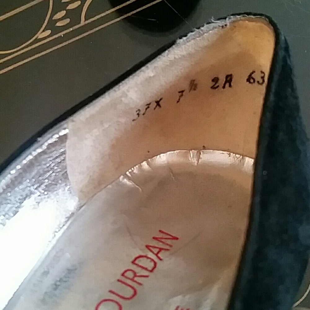 VTG Charles Jourdan Blk Rhinestone Heels! 7.5N♡ - Picture 7 of 8