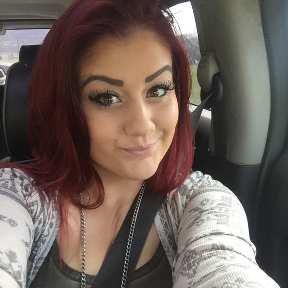 Meet your Posher, Karina