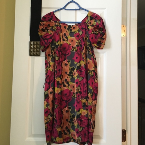 Kensie Dresses & Skirts - Floral print dress w/ belt