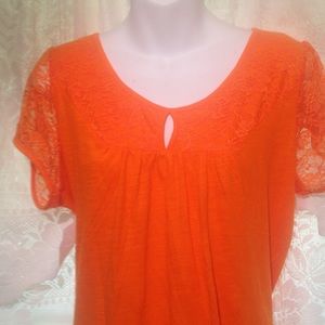 🎉HP 🎉 NWT Orange Blush Lace trim top sz 1x