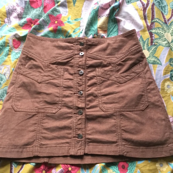 Adorable free people corduroy mini skirt !!!