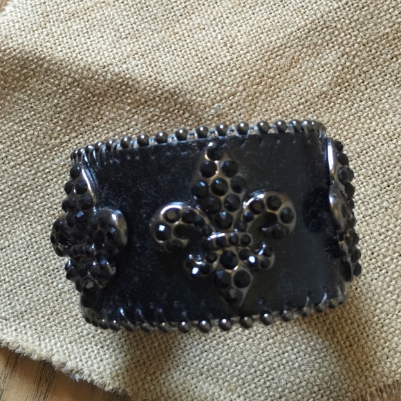 Black leather Fleur de lis bracelet