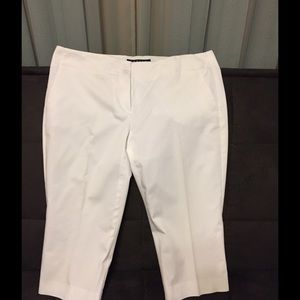 ******SOLD******Theory capris pants.