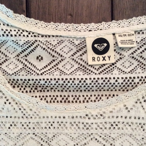 NWOT Lace Roxy Top xs ⭐️FLASH SALE⭐️ - Picture 2 of 3