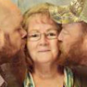 Meet your Posher, Kay