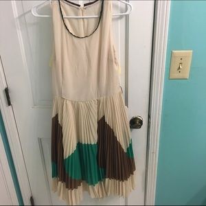 Pleated retro dress