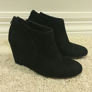 Nine West Black Suede Wedge Booties