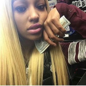 Meet your Posher, Kayla