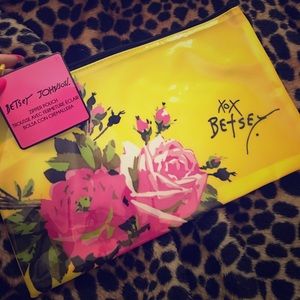 Betsey Johnson-Zipper Pouch
