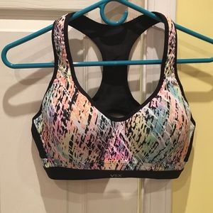 Victoria's Secret Incredible Sports Bra 34C