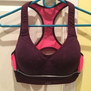 Victoria's Secret Incredible Sports Bra 34C