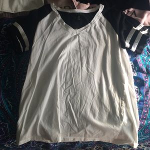 loose black and white t shirt