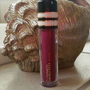 MAC cremesheen lipgloss