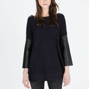 Navy sweater with faux leather sleeves ZARA