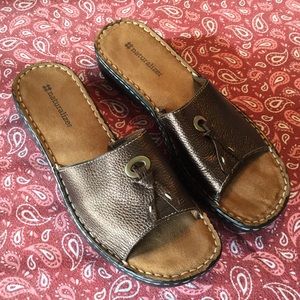 Only worn once, Naturalizer sandal