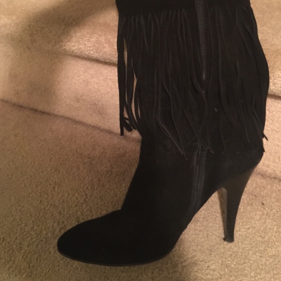 Boots - Picture 4 of 4