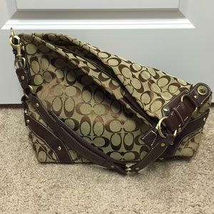 Coach Signature Shoulder Bag